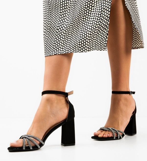 Mei Сандали на ток Alumam Черни