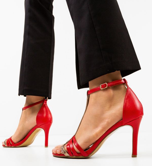 Botinelli Сандали на ток Amykan Червени