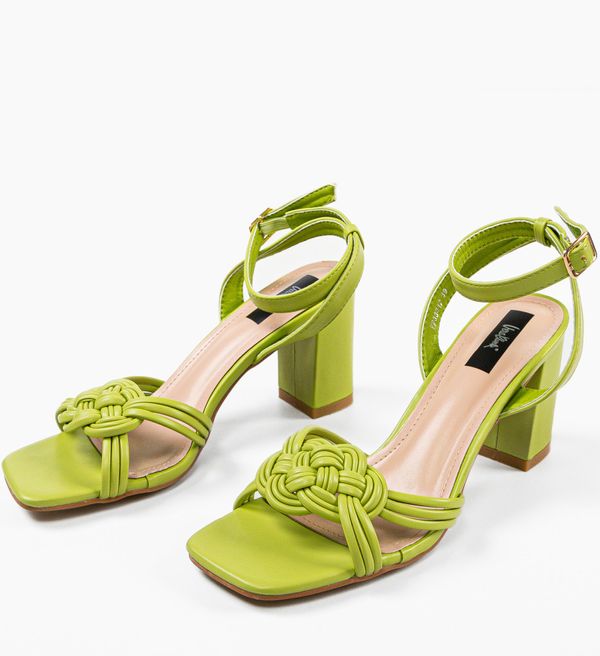 Ali Сандали на ток Antonela Зелени