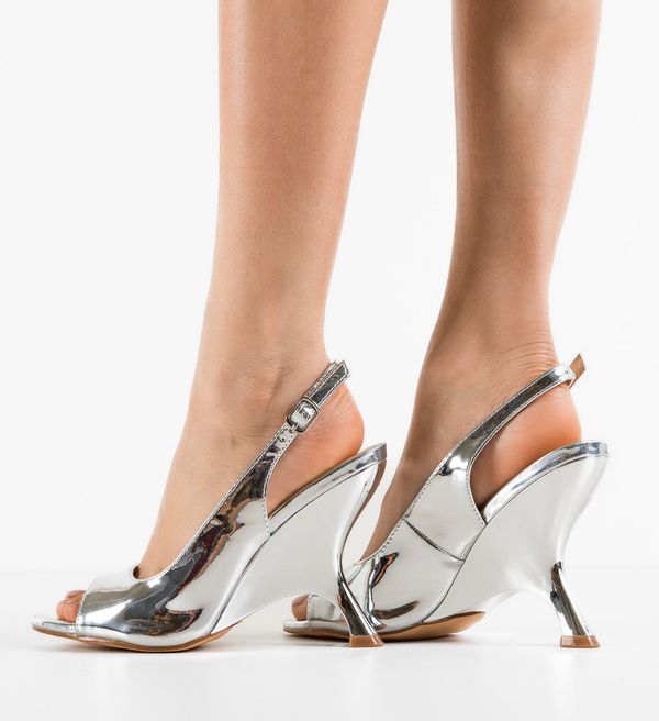 Mei Сандали на ток Asuka Сребърни