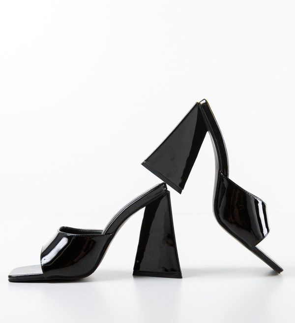 Ali Сандали на ток Ayla Черни