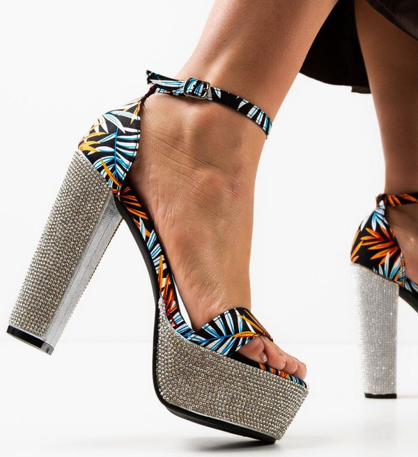 Ali Сандали на ток Baird Оранжеви