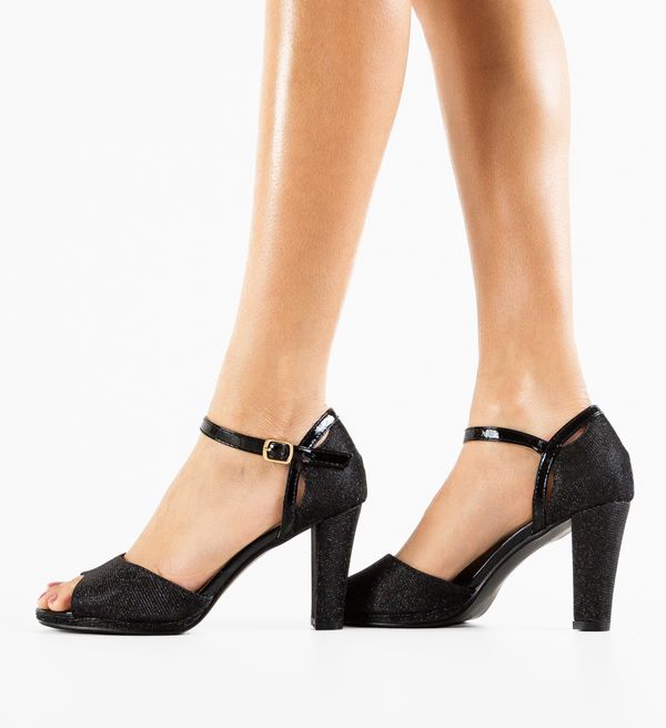 Ali Сандали на ток Berhane Черни