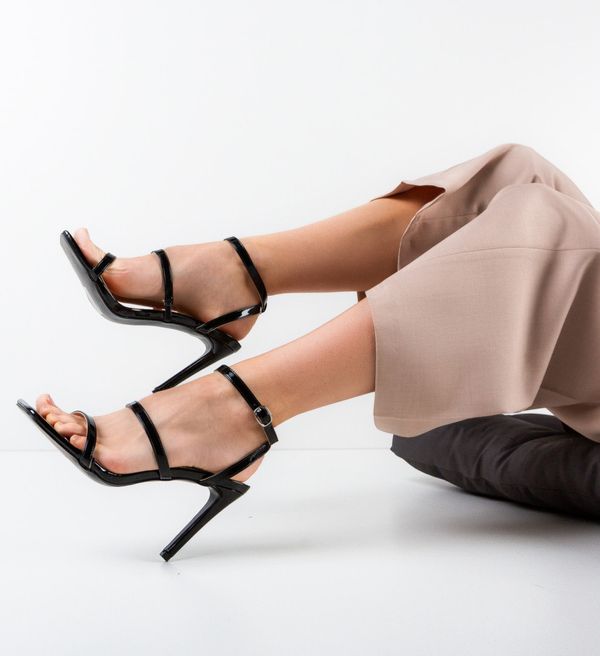 Botinelli Сандали на ток Bijoux Черни