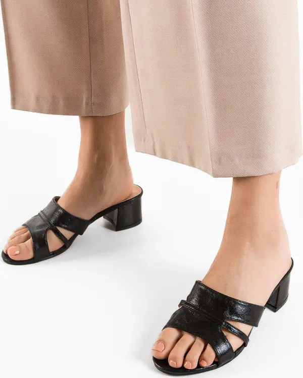 Mei Сандали на ток Bishamon Черни