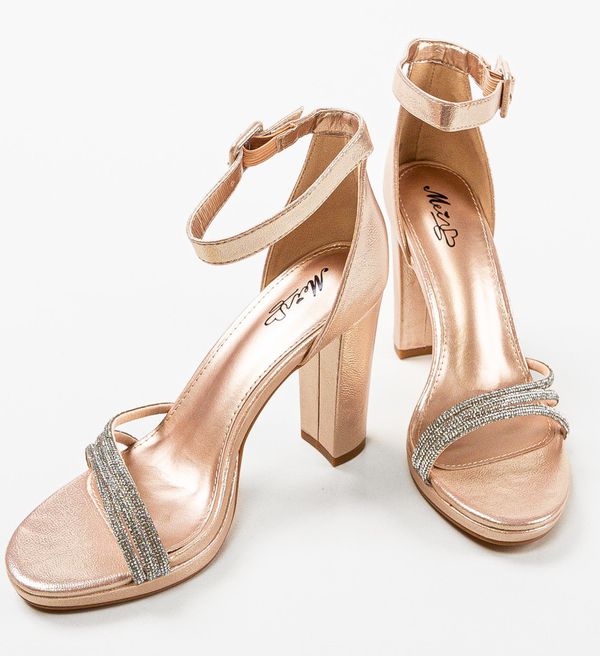 Mei Сандали на ток Brennan Златни