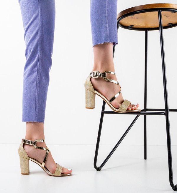 Mei Сандали на ток Cafere Златни