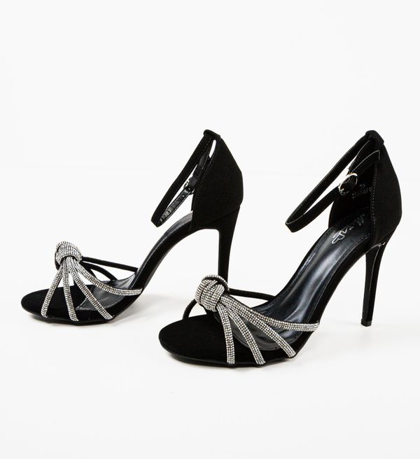 Mei Сандали на ток Chester Черни