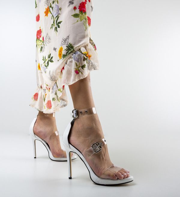 Wow Shoes Сандали на ток Chisinau Бели