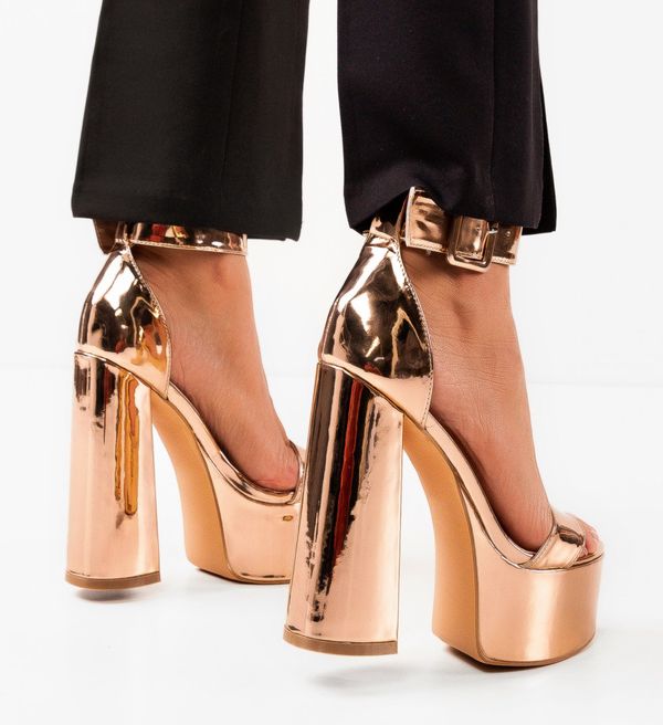 Mei Сандали на ток Colin Многоцветни