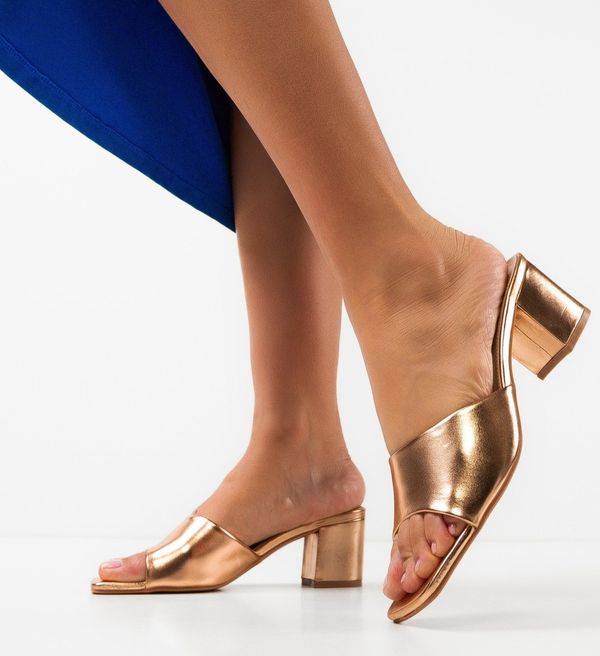 Ali Сандали на ток Coraline Златни