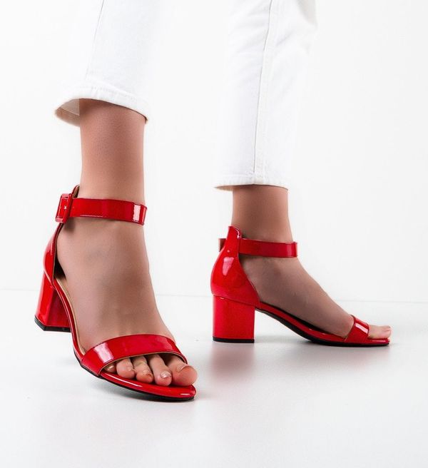 Ali Сандали на ток Craig Червени