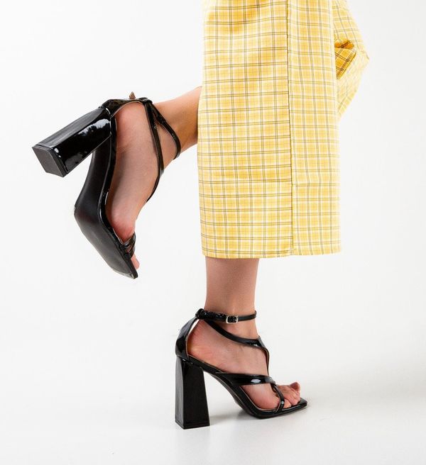 Ali Сандали на ток Dilara Черни