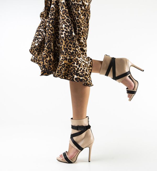 Wow Shoes Сандали на ток Dineb Нуд