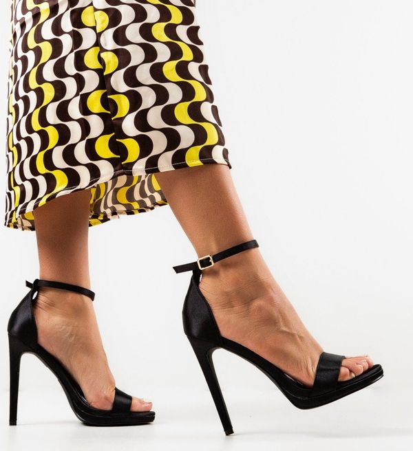 Botinelli Сандали на ток Doka Черни