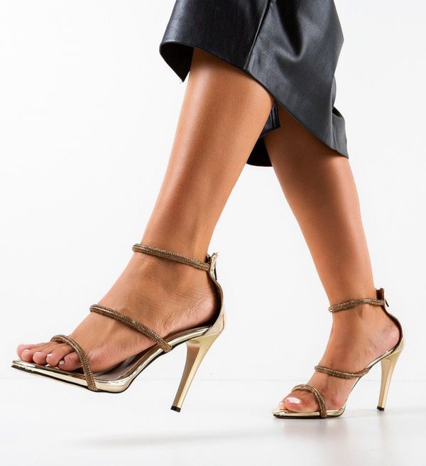 Wow Shoes Сандали на ток Edeta 2 Златни