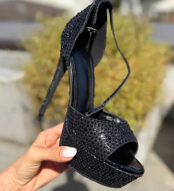 Wow Shoes Сандали на ток Ellaria Черни