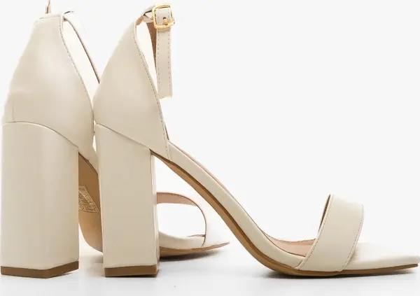 Ali Сандали на ток Elodie Бели