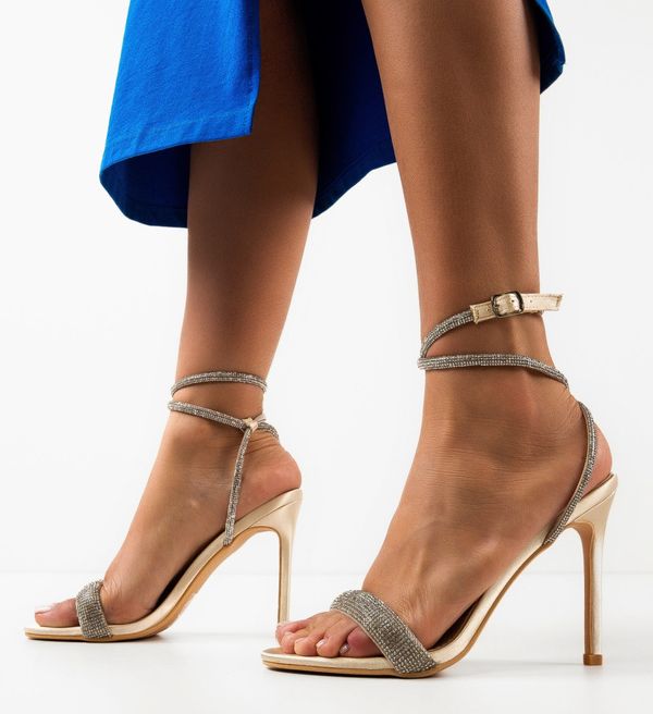 Ali Сандали на ток Elouan Бежов