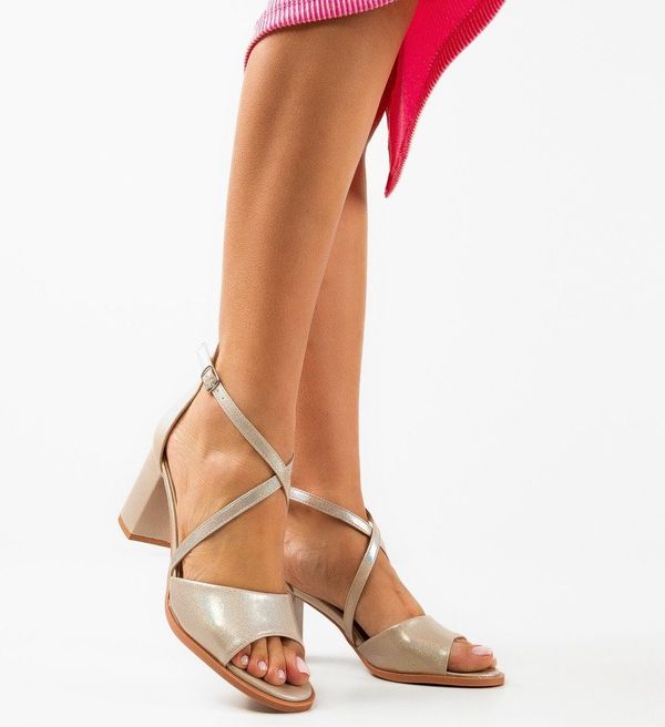 SFINX(LULU) Сандали на ток Ervans Бежов