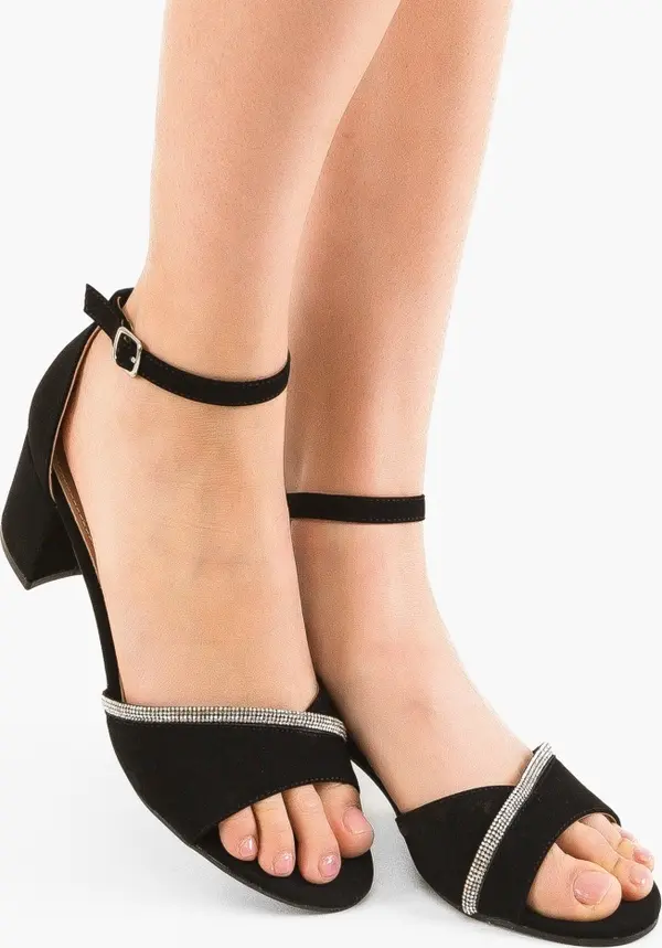 Carolie Сандали на ток Ewan Черни