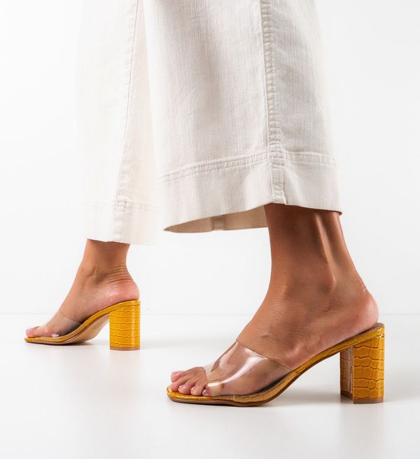 Botinelli Сандали на ток Fadakav Жълти