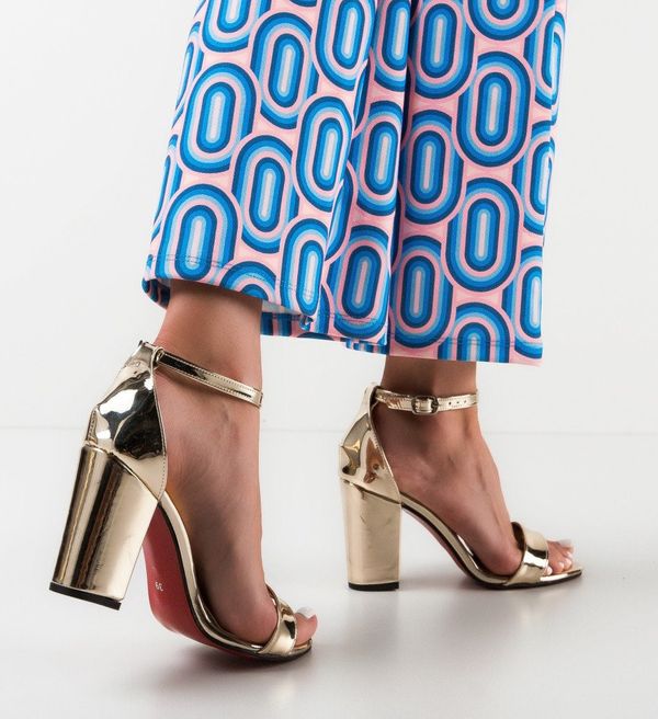 Exist Shoes Сандали на ток Fardick Златни