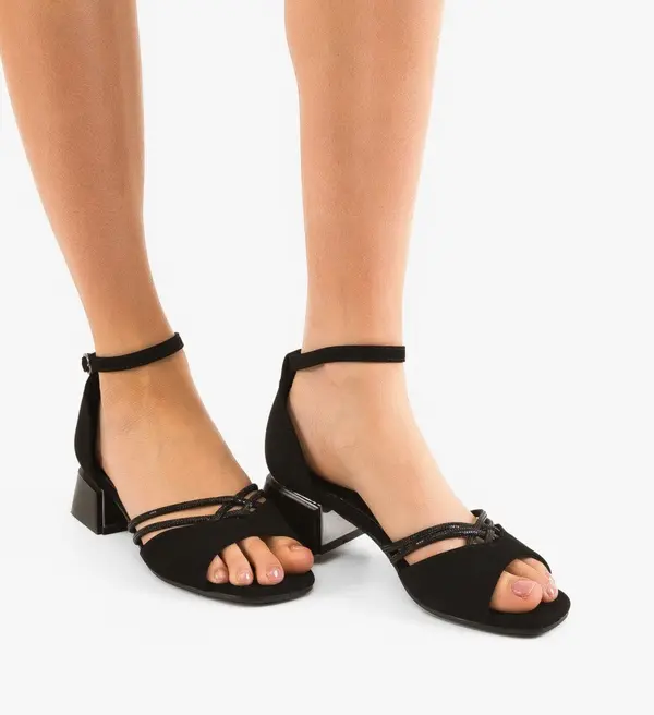 Mei Сандали на ток Fenrir Черни