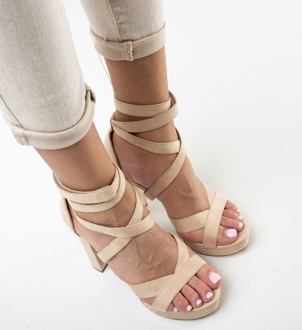 Botinelli Сандали на ток Fihe Бежов