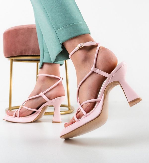 Udobni Сандали на ток Filipina Розов