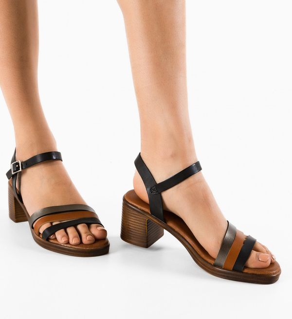 Botinelli Сандали на ток Fiore Черни