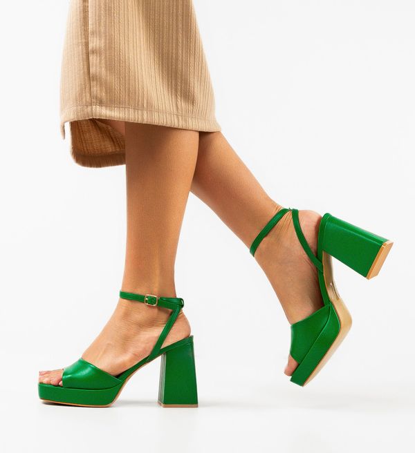 Ali Сандали на ток Flaviana Зелени