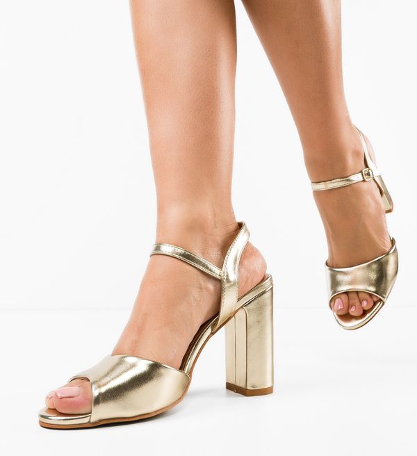 Ali Сандали на ток Glenna Златни