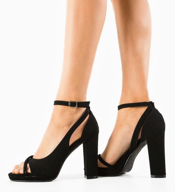 Mei Сандали на ток Hagma Черни