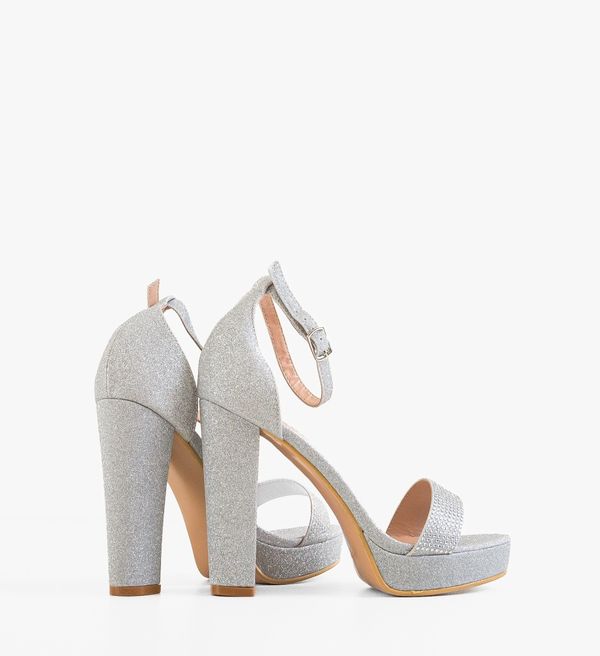 Carolie Сандали на ток Hasna Сребърни