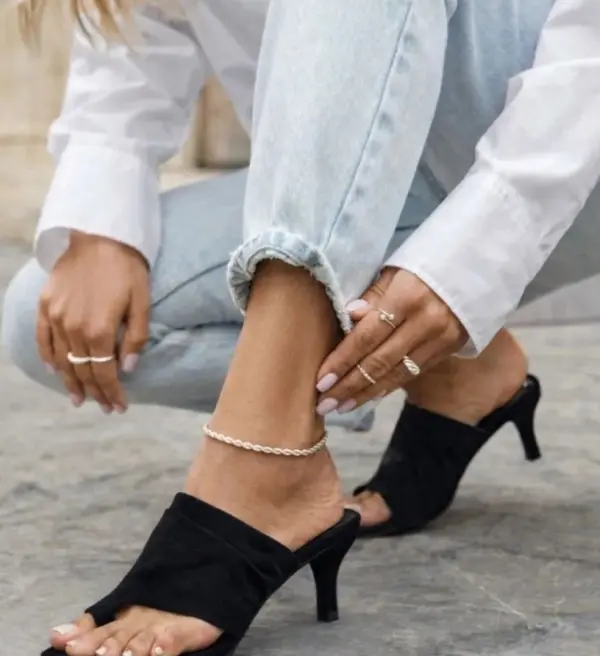 Ali Сандали на ток Herko Черни