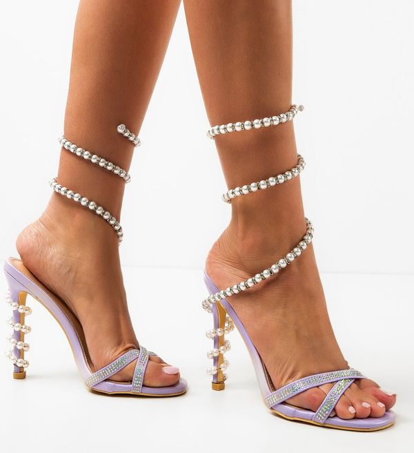 Udobni Сандали на ток Hesperos Лилав