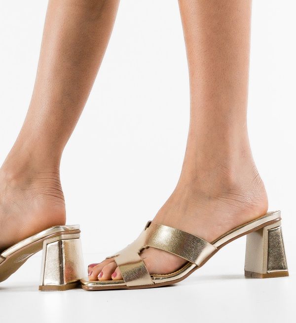 Botinelli Сандали на ток Hikmat Златни