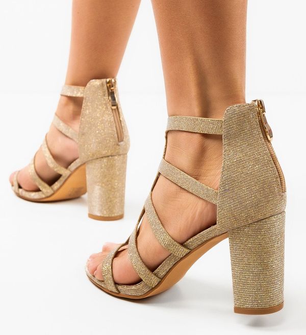 Mei Сандали на ток Hoshino Златни