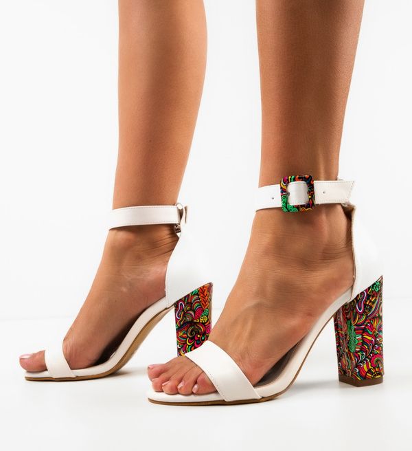 Wow Shoes Сандали на ток Hustony Бели