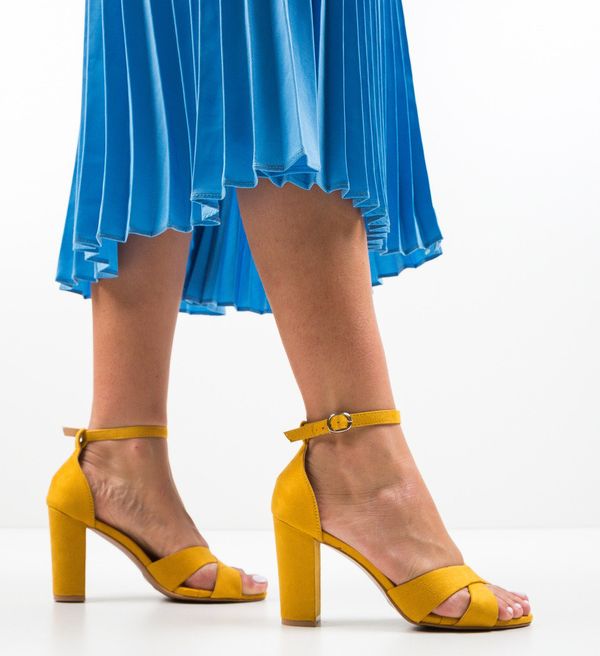 Ali Сандали на ток Iain Жълти