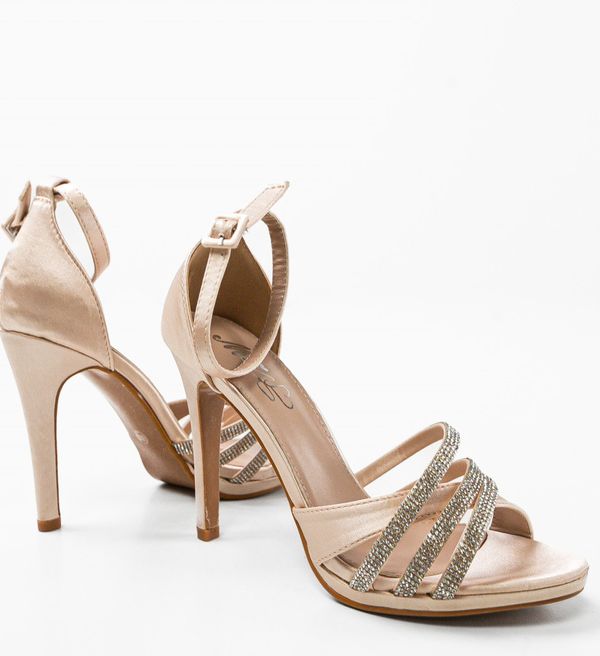 Mei Сандали на ток Jacob Бежов