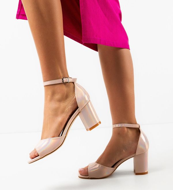 Hebe Сандали на ток Jangal Розов