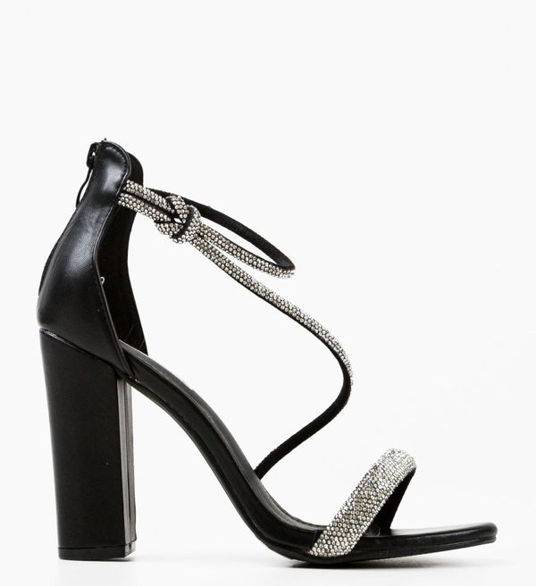 Ali Сандали на ток Johann Черни