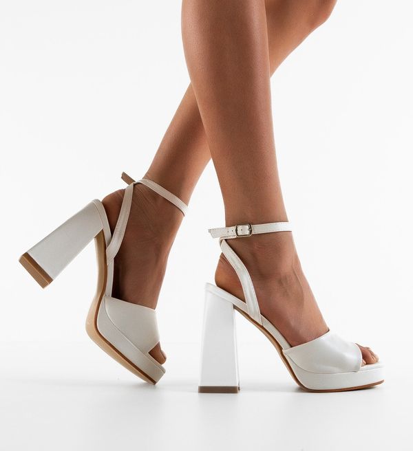 Ali Сандали на ток Johnna Бели