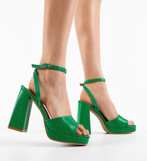 Ali Сандали на ток Johnna Зелени