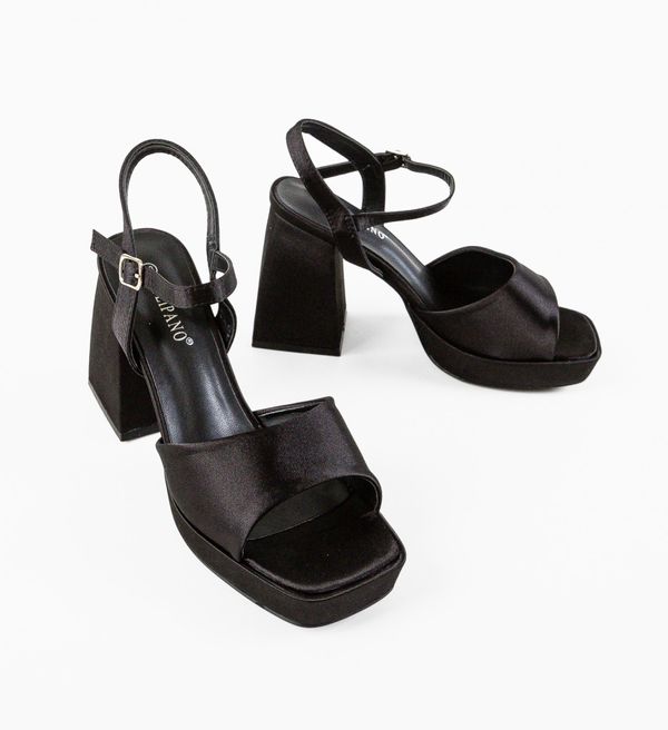 Ali Сандали на ток Josep Черни