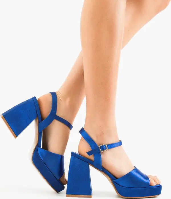 Ali Сандали на ток Josep Сини