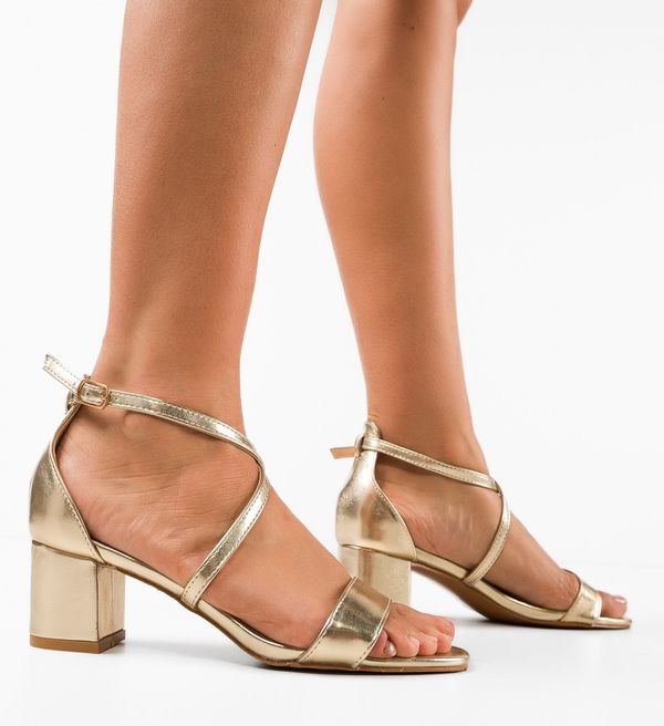 Ali Сандали на ток Kamaria Златни