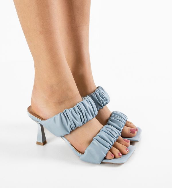 Ali Сандали на ток Kazim Сини